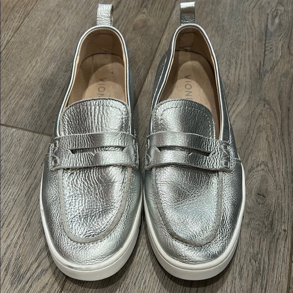 Vionic Women's Uptown Metallic Silver 360 Flex Slip On Loafers Shoes Size 8.5